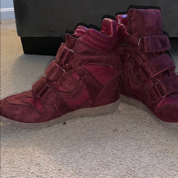 Xhilaration Wedged Heels - Picture 3 of 4